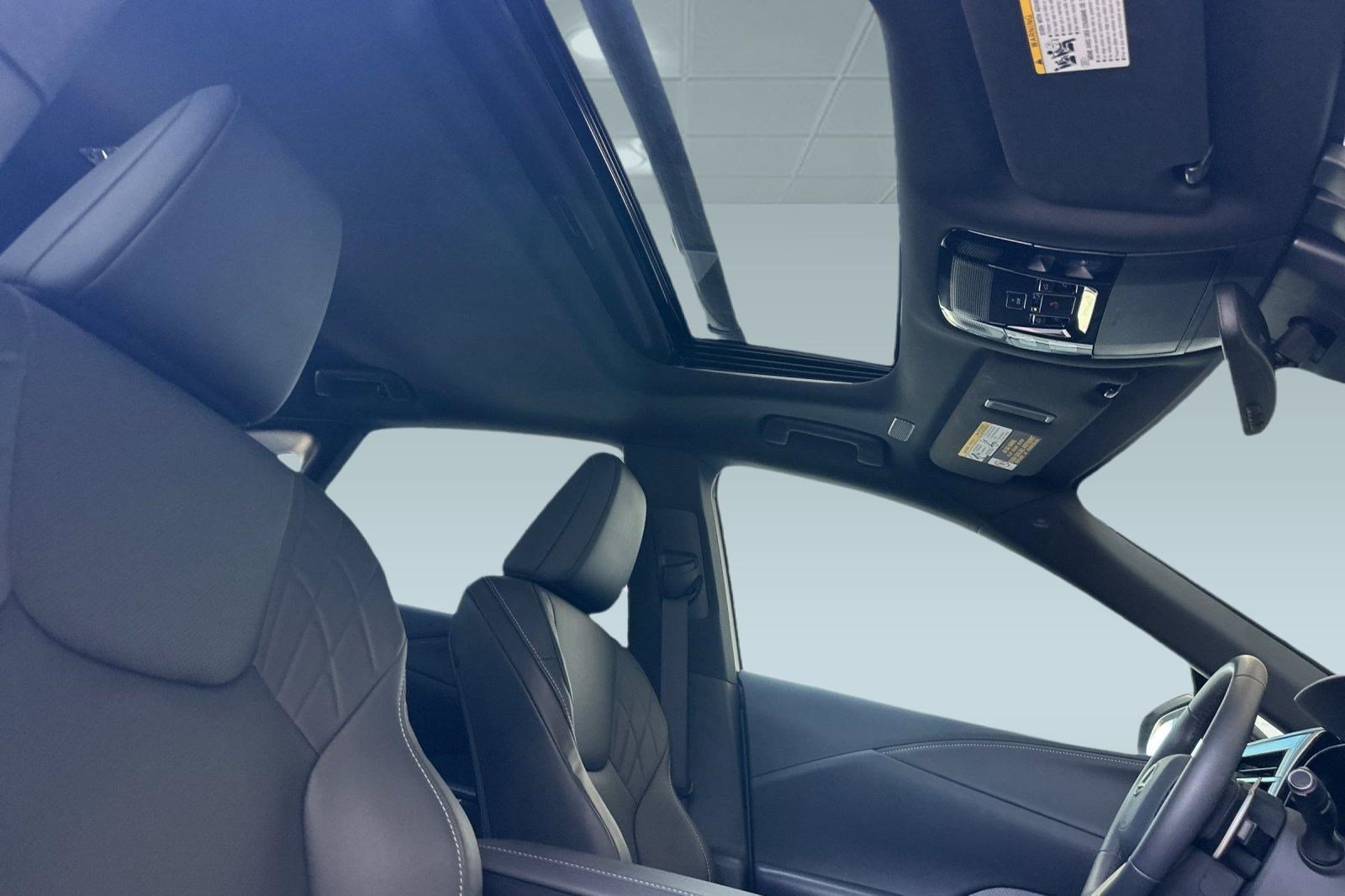 Certified 2025 Lexus RX 350 FWD w/ Accessory Package image 30