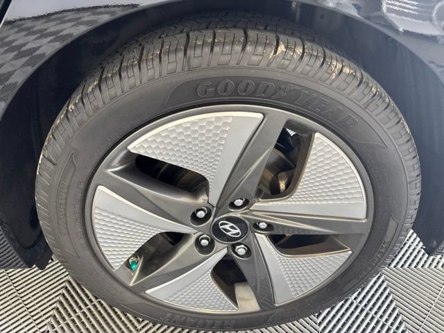 Used 2020 Hyundai Ioniq Limited FWD image 37