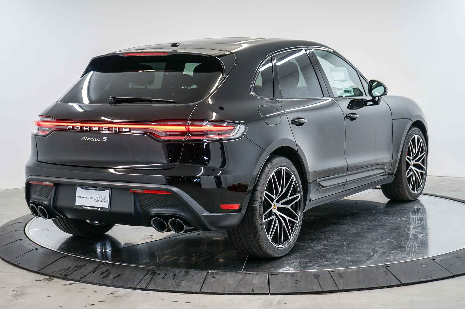 New 2026 Porsche Macan S AWD/4WD image 9