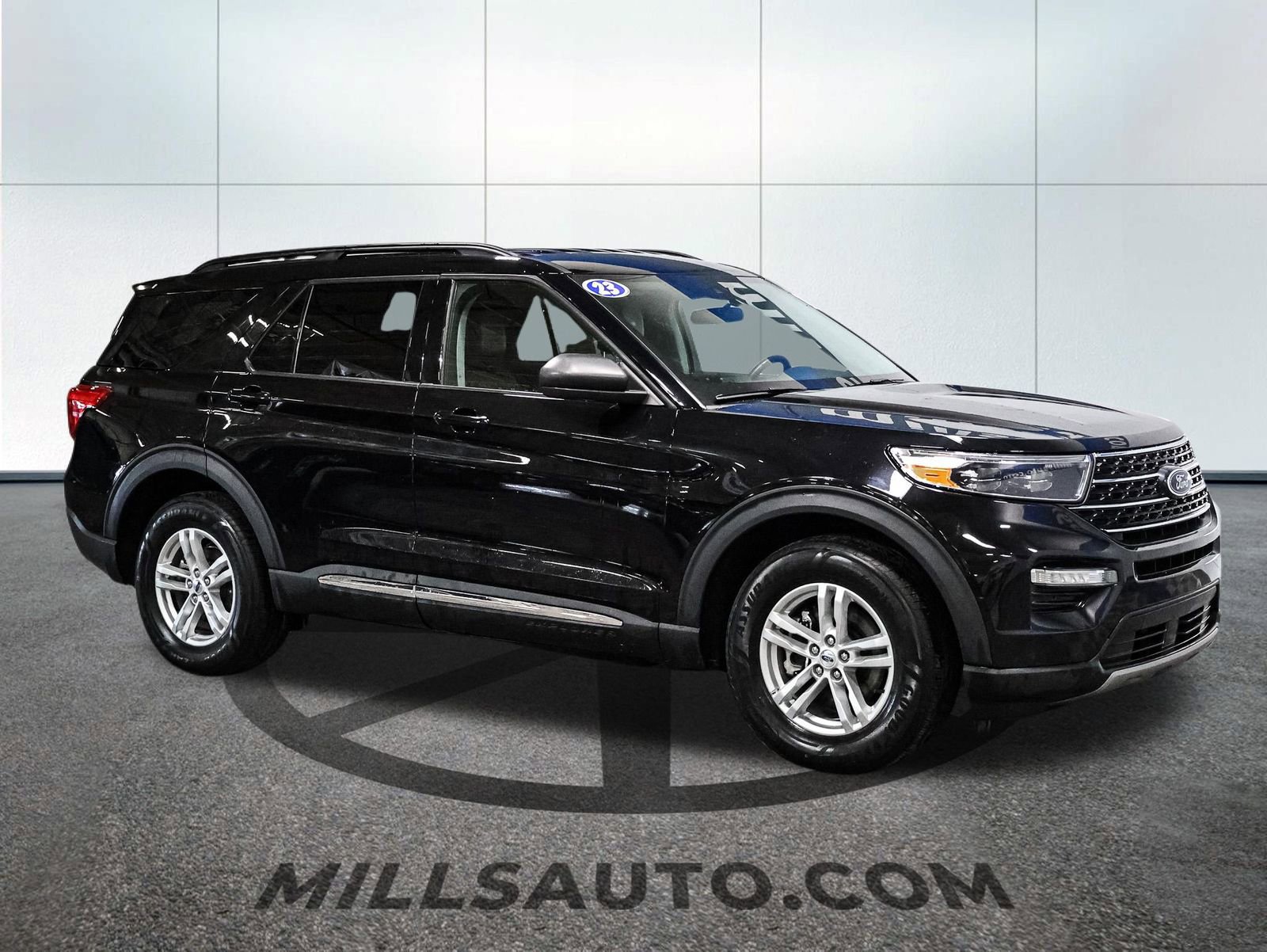 Certified 2023 Ford Explorer XLT w/ Equipment Group 202A image 10