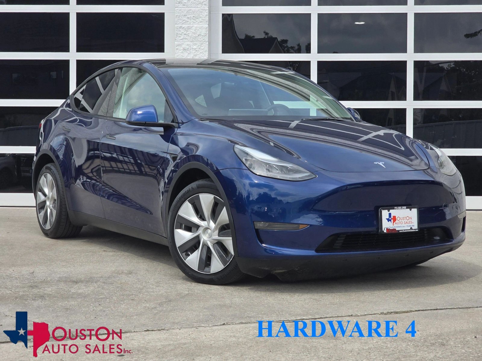Used 2023 Tesla Model Y Long Range AWD/4WD image 1