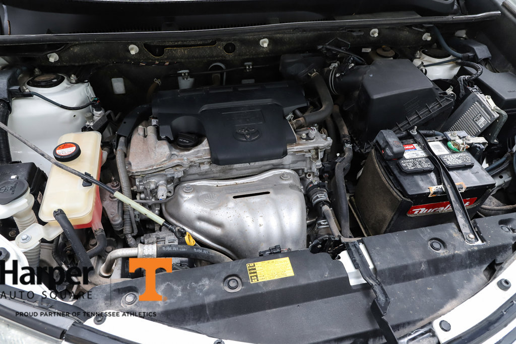 Used 2015 Toyota RAV4 LE FWD image 28