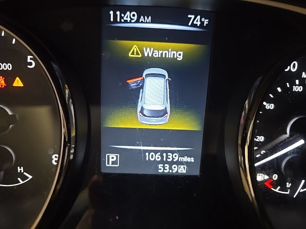 Used 2016 Nissan Rogue S FWD image 6