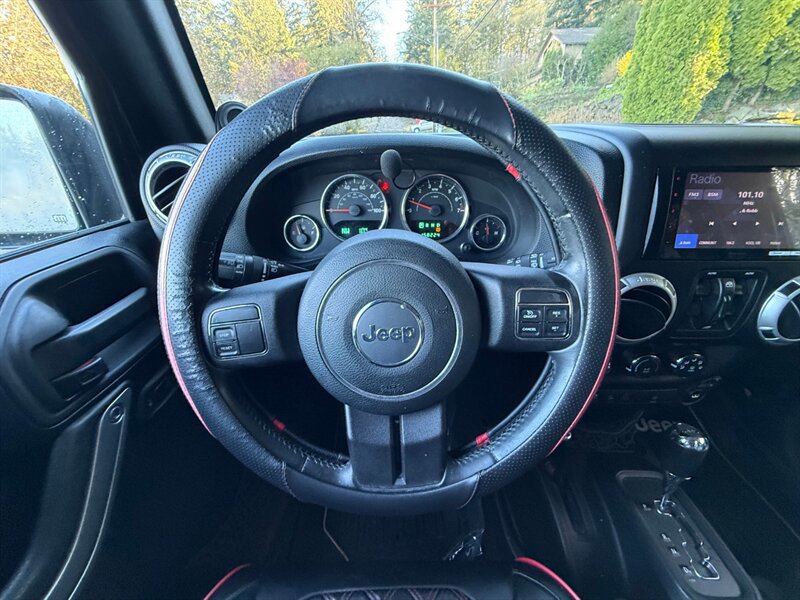 Used 2012 Jeep Wrangler Unlimited Sahara AWD/4WD image 19