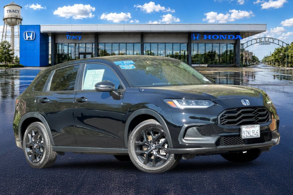 Certified 2023 Honda HR-V Sport image 2