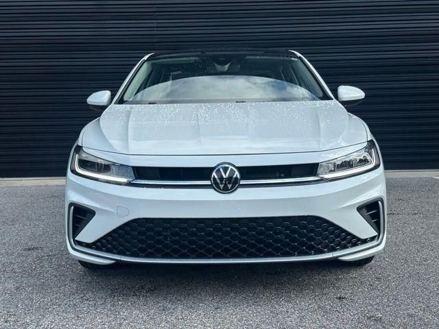 New 2025 Volkswagen Jetta SE FWD image 2