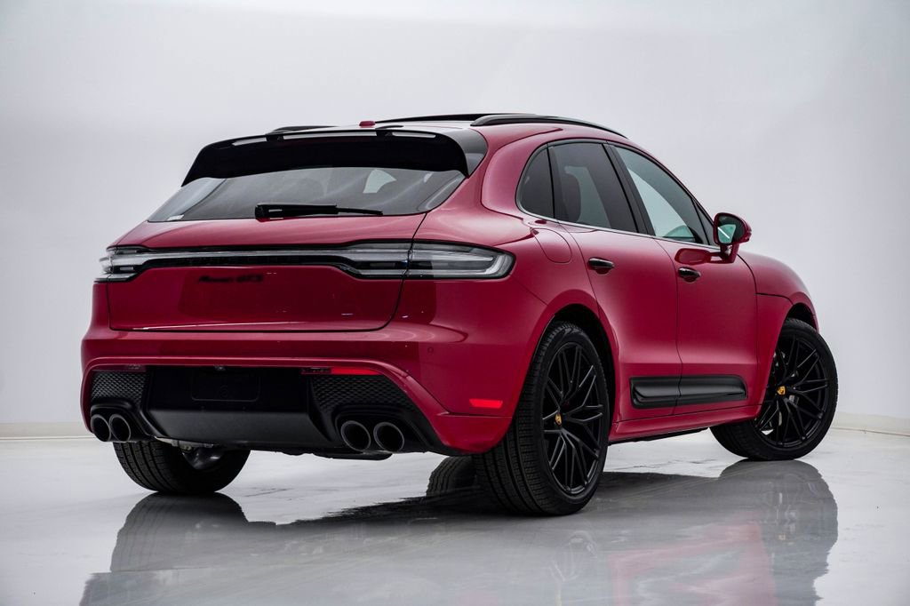 Certified 2026 Porsche Macan GTS image 11