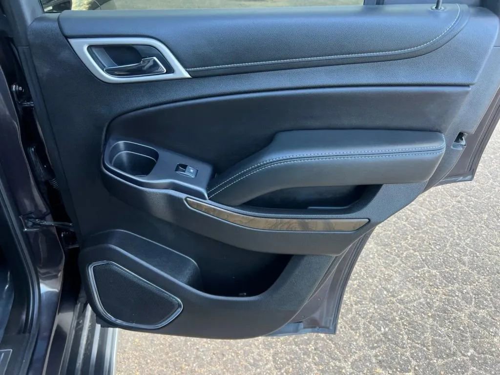 Used 2018 GMC Yukon Denali AWD/4WD image 21