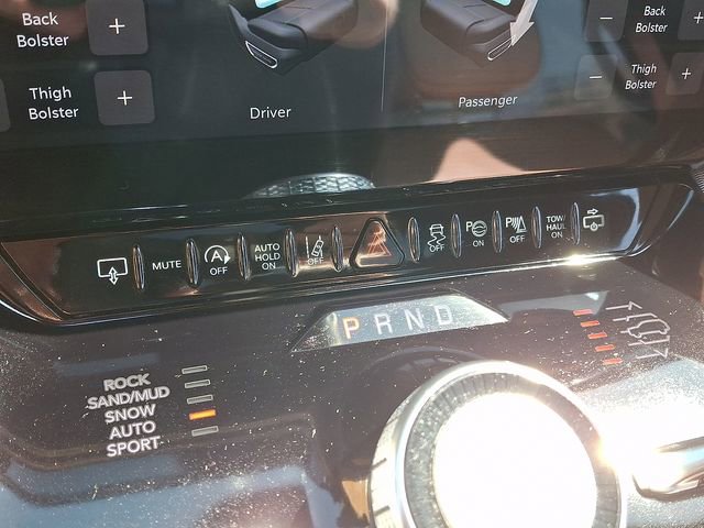 Used 2023 Jeep Grand Wagoneer Series III image 29