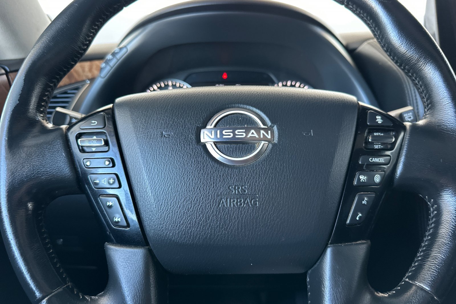 Used 2022 Nissan Armada SL RWD image 32