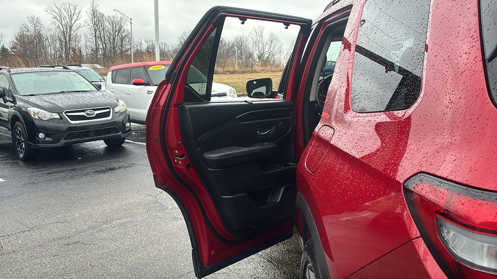 Certified 2024 Honda Pilot Elite image 29