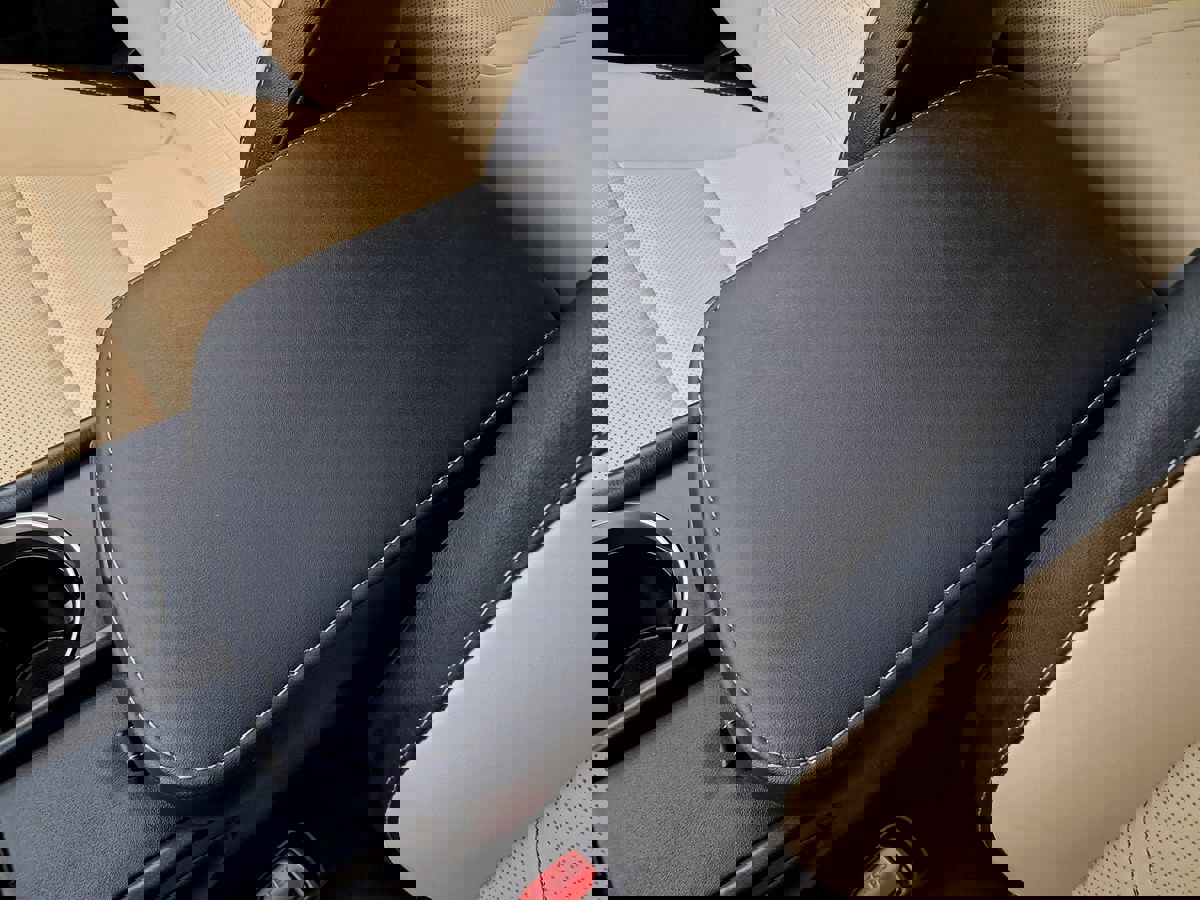 Used 2016 Lexus NX 300h AWD image 32