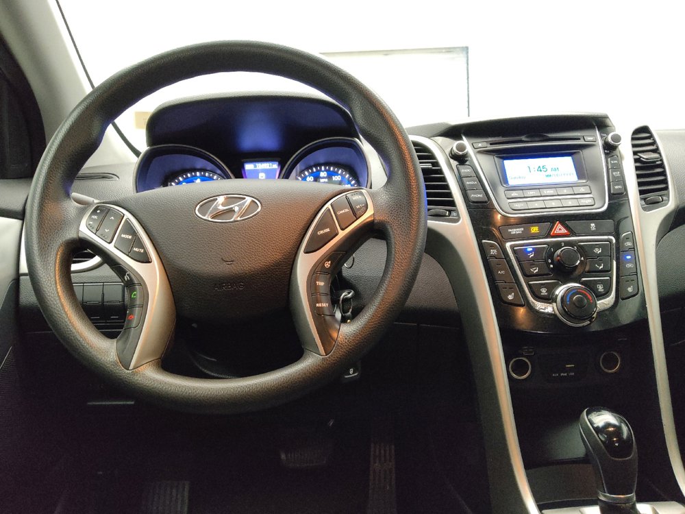 Used 2016 Hyundai Elantra GT FWD image 22