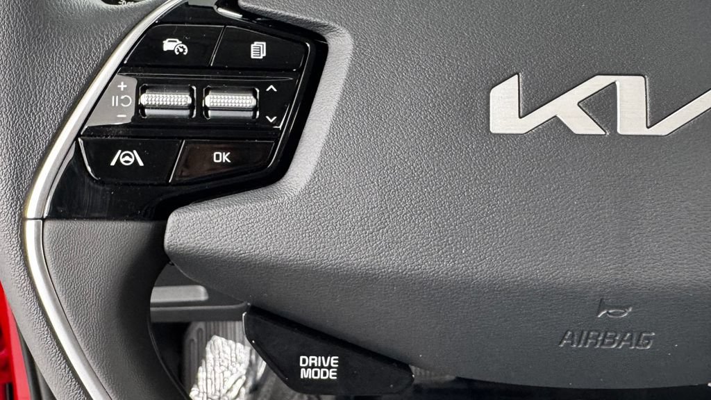 New 2026 Kia Niro LX FWD image 21
