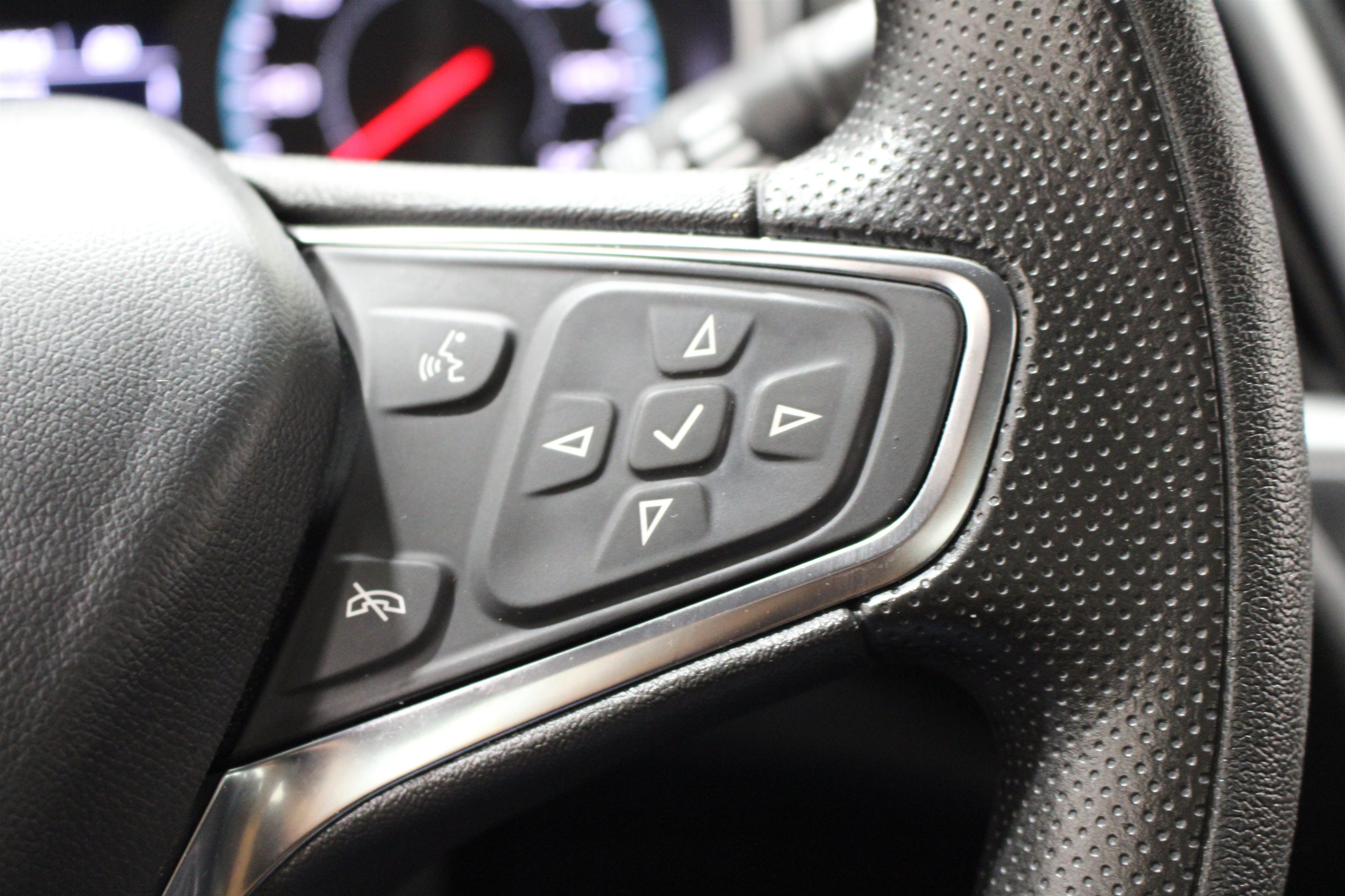 Used 2023 Chevrolet Malibu LS FWD image 13