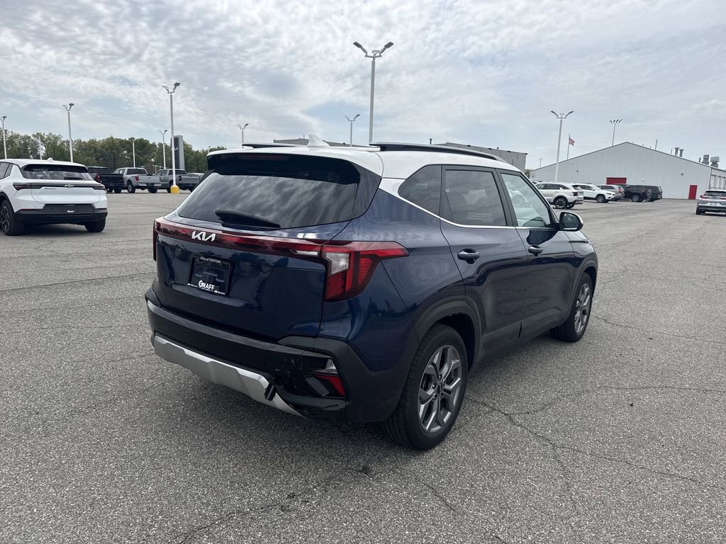 Used 2024 Kia Seltos S FWD image 8