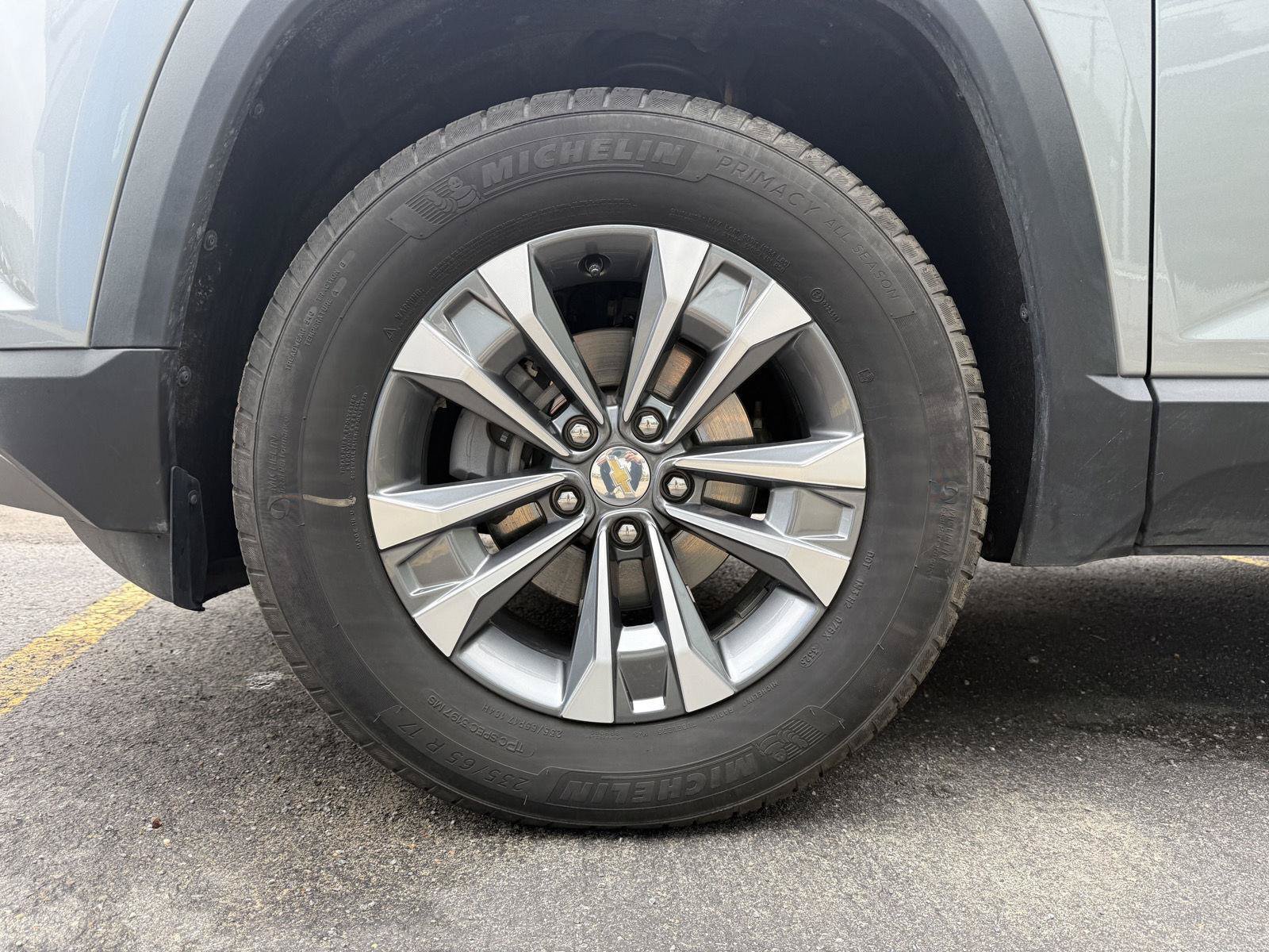 Used 2026 Chevrolet Equinox LT AWD/4WD image 7