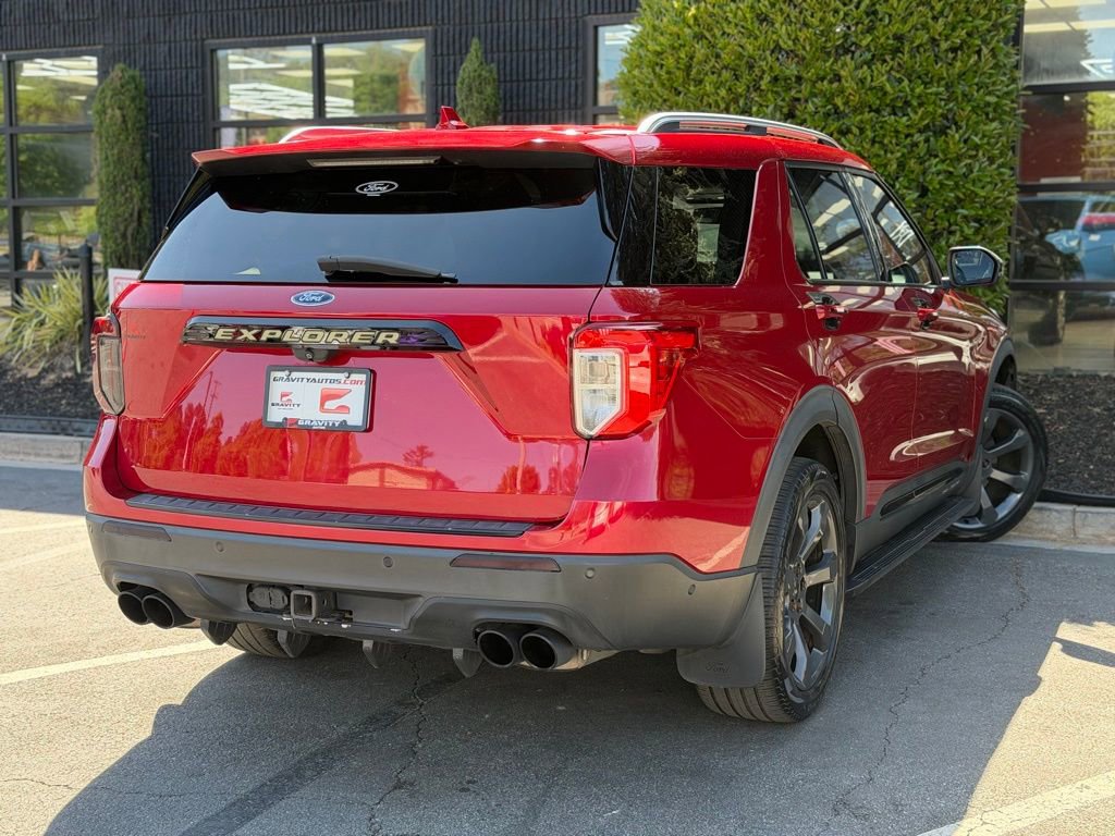 Used 2020 Ford Explorer Platinum w/ Premium Technology Package AWD/4WD image 12