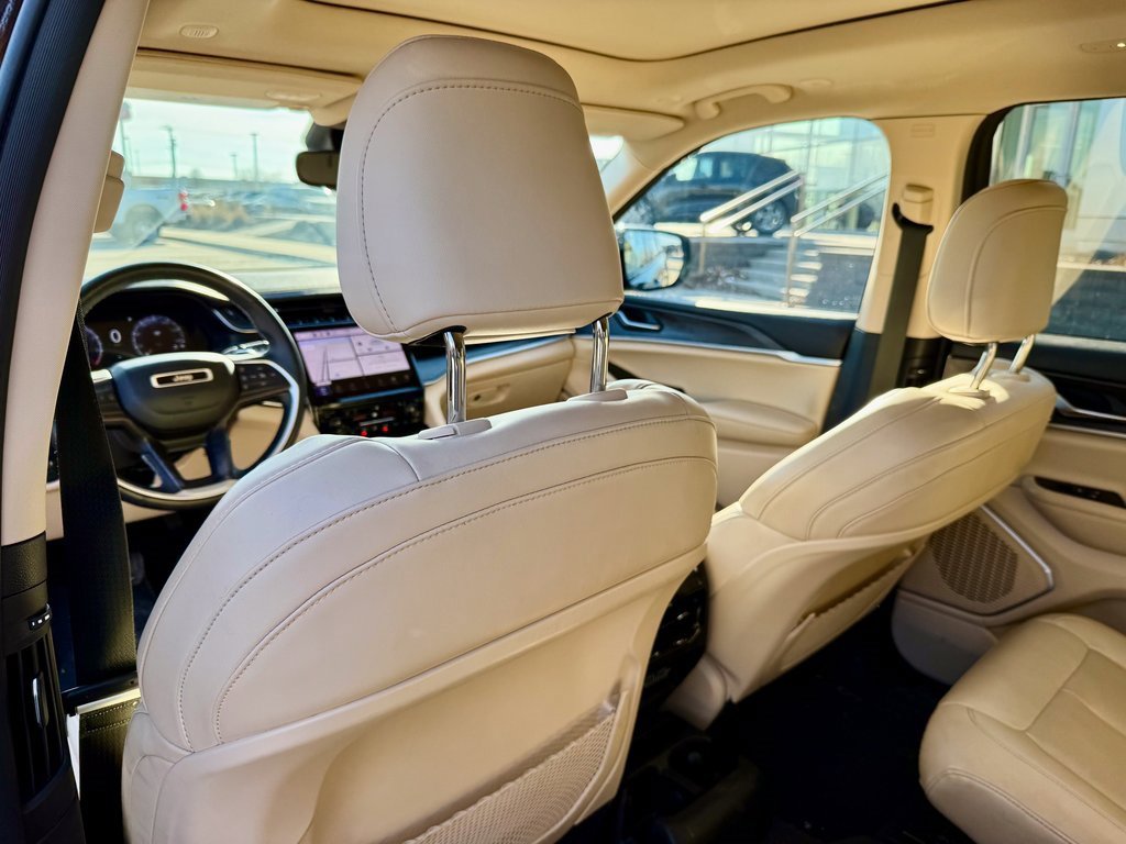 Used 2021 Jeep Grand Cherokee L Limited image 12