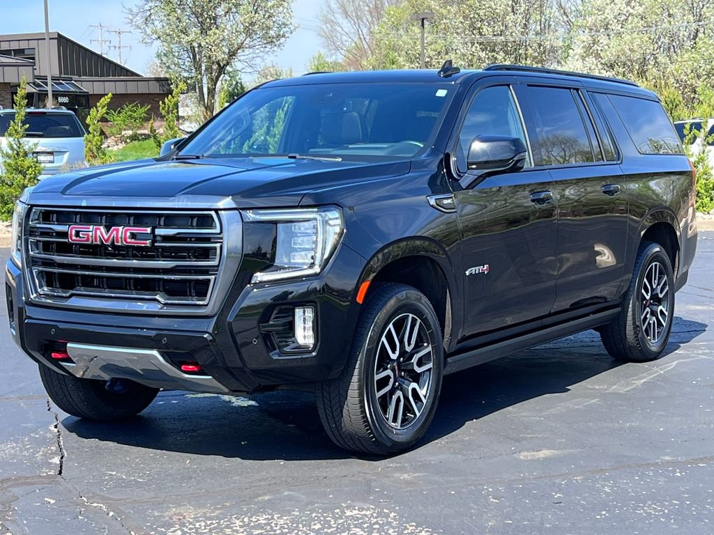 Used 2023 GMC Yukon XL AT4 w/ AT4 Premium Plus Package AWD/4WD image 48