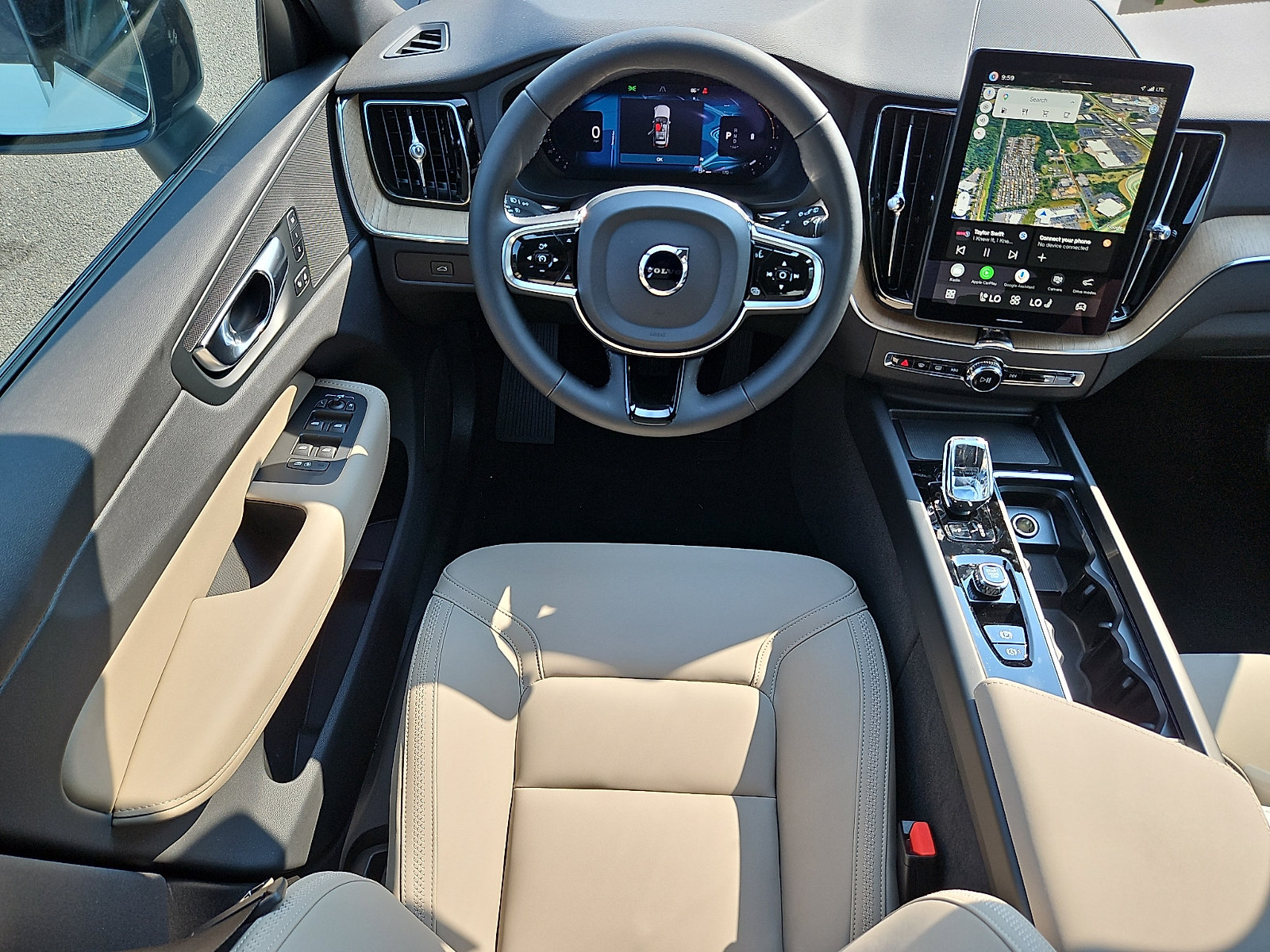 New 2026 Volvo XC60 B5 Plus w/ Climate Package AWD/4WD image 9