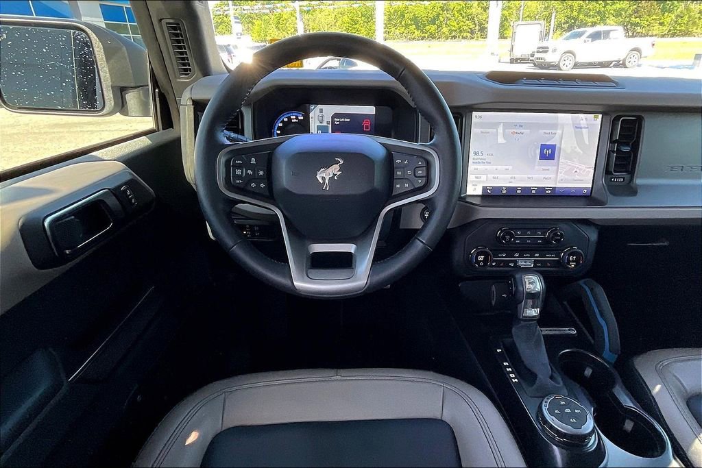 Used 2024 Ford Bronco Wildtrak AWD/4WD image 5