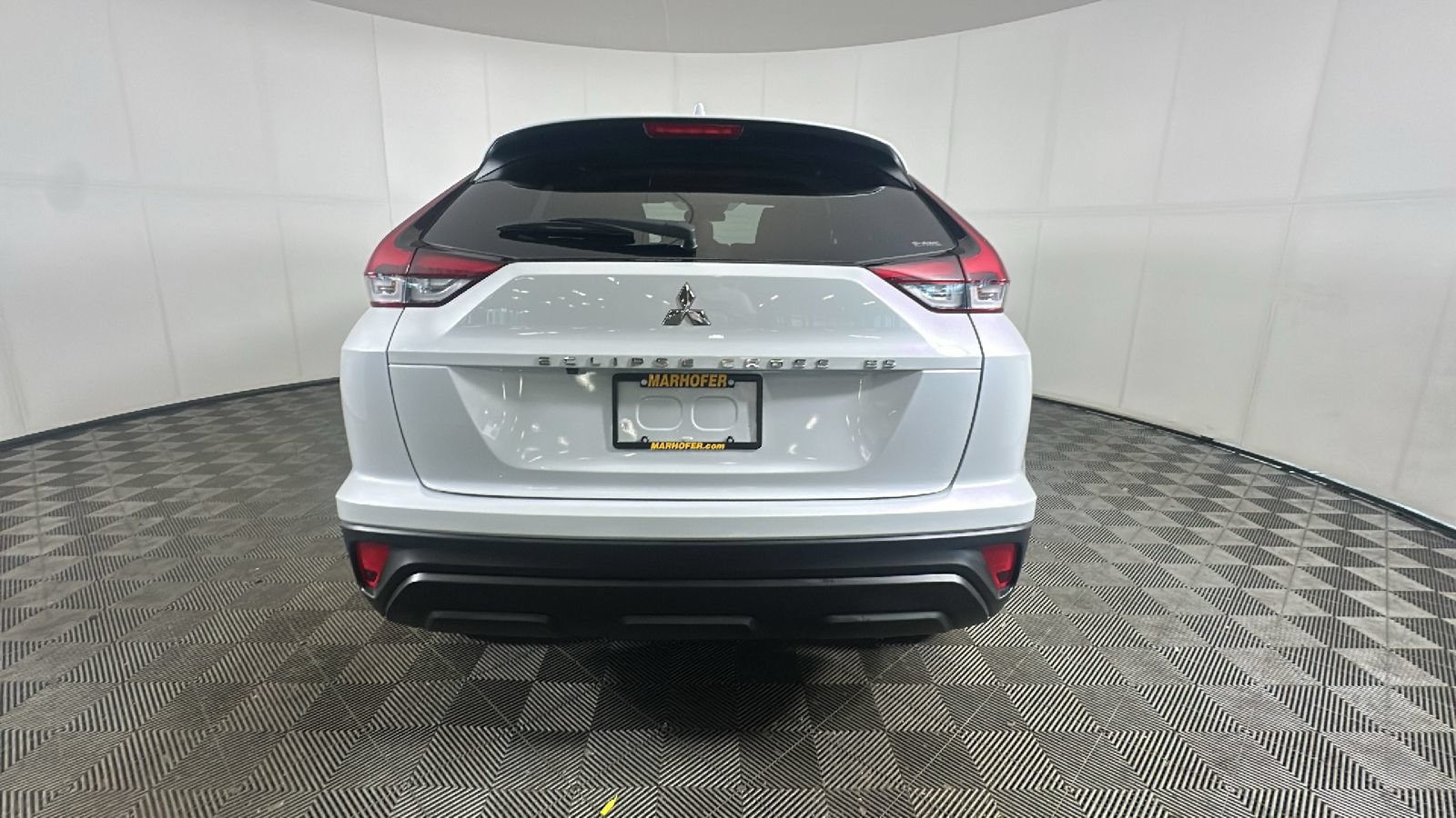 Used 2025 Mitsubishi Eclipse Cross ES AWD/4WD image 3