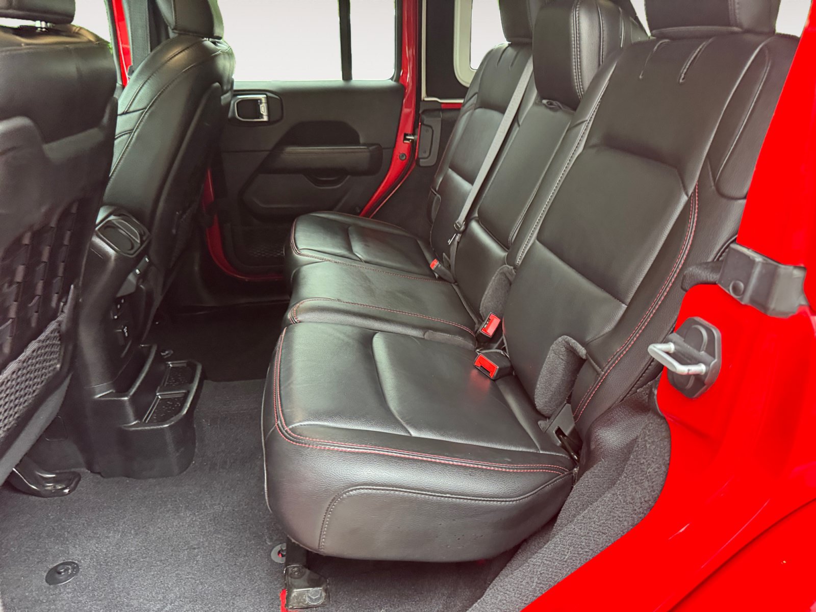 Used 2021 Jeep Wrangler Unlimited Rubicon AWD/4WD image 12