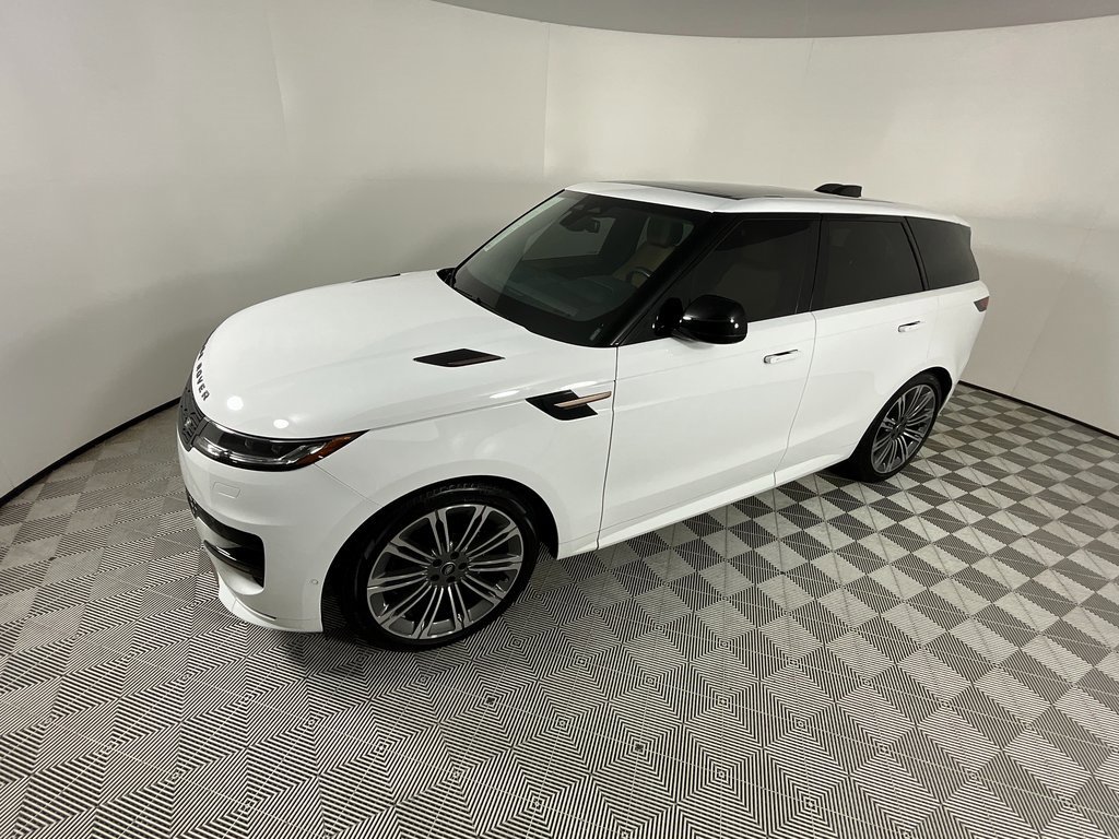 Certified 2024 Land Rover Range Rover Sport Dynamic SE image 9