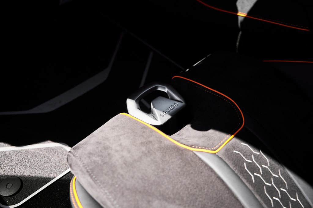 Used 2023 Lamborghini Huracan Sterrato image 45