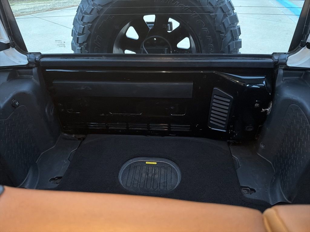 Used 2016 Jeep Wrangler Unlimited Sahara w/ Max Tow Package image 32