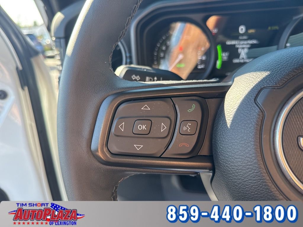 Used 2025 Jeep Wrangler Unlimited Rubicon 4xe w/ Convenience Group image 18