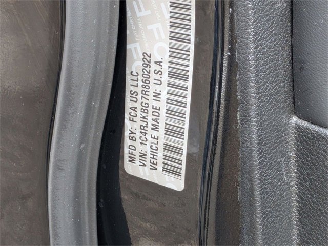 Used 2024 Jeep Grand Cherokee L Limited w/ Luxury Tech Group II image 34