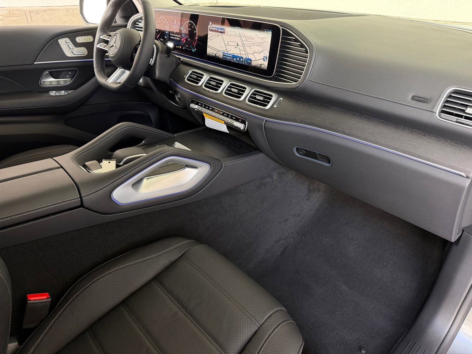 New 2026 Mercedes-Benz GLS 450 4MATIC image 15