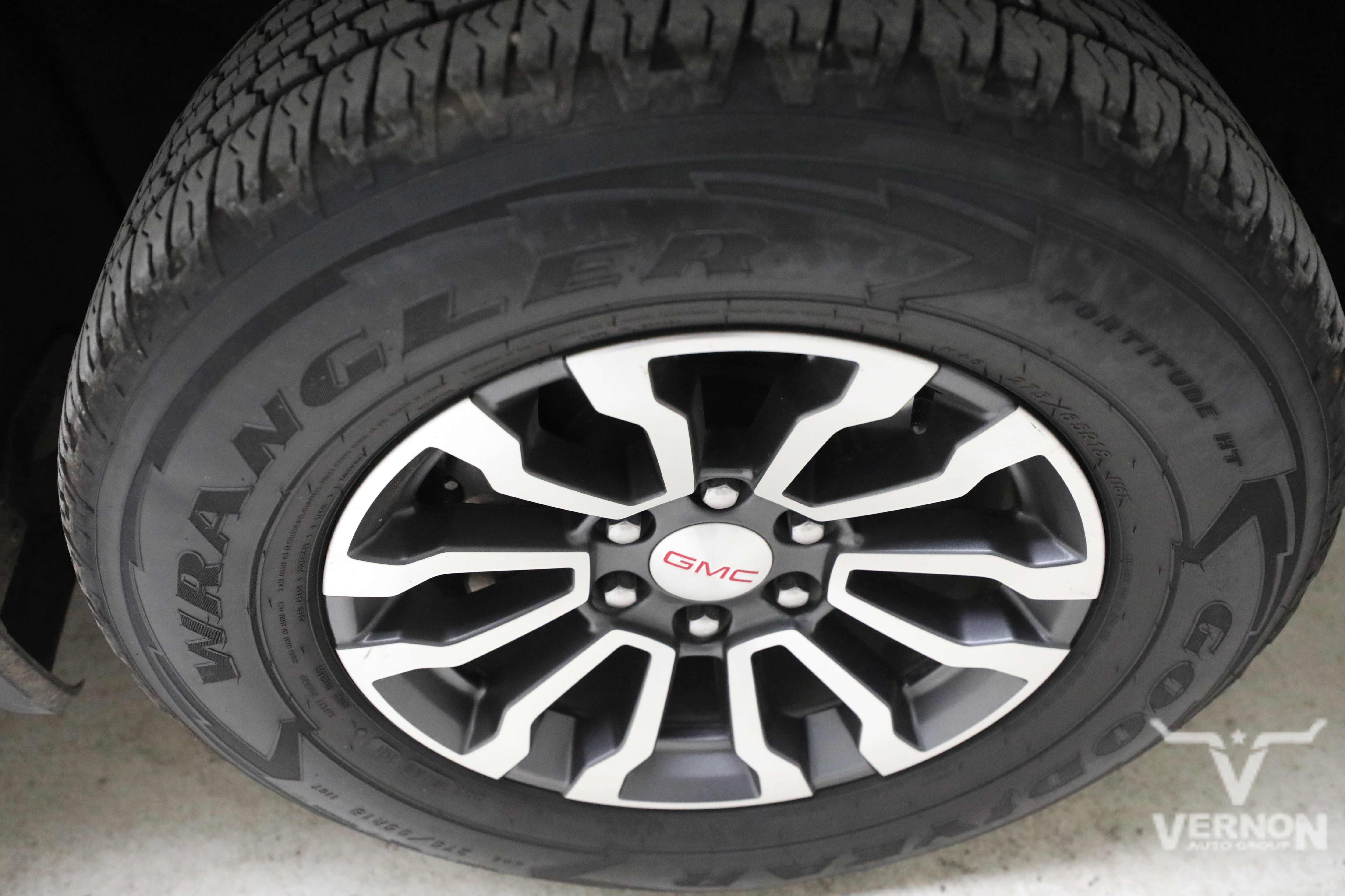 Used 2022 GMC Sierra 1500 AT4 AWD/4WD image 32