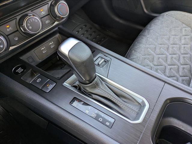 Used 2025 Nissan Kicks SV image 12