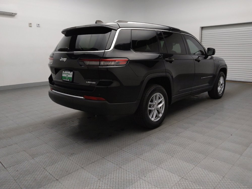 Used 2023 Jeep Grand Cherokee L Laredo image 9