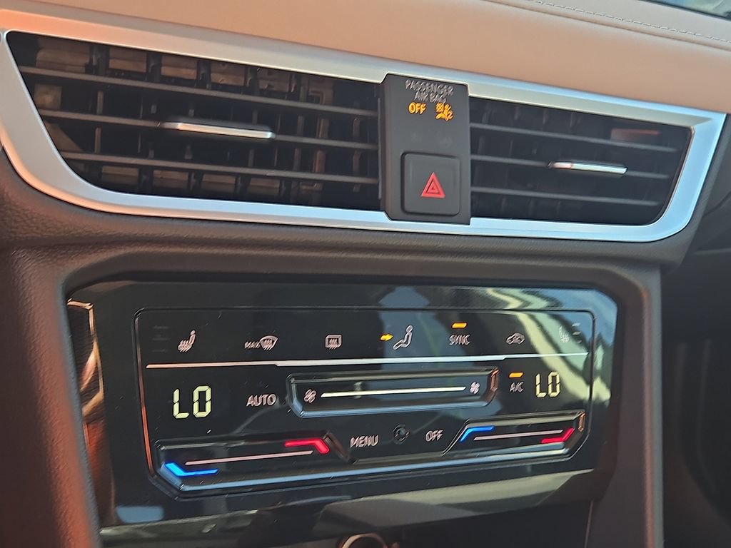 New 2026 Volkswagen Taos SE FWD image 20