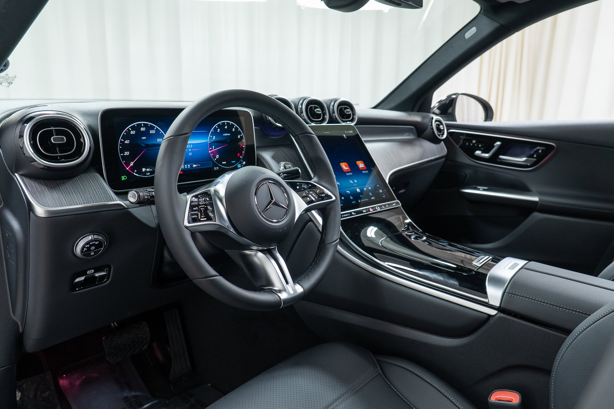 New 2026 Mercedes-Benz GLC 300 4MATIC image 12