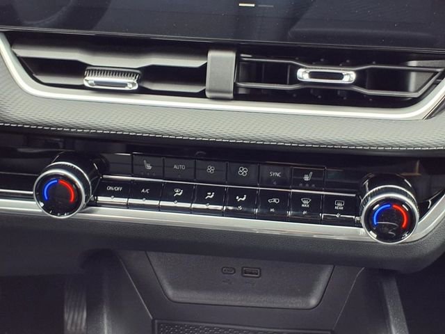 New 2026 Chevrolet Equinox LT w/ Convenience Package II image 12