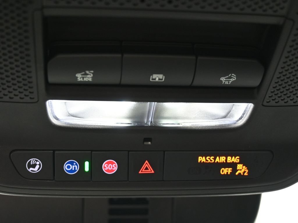 New 2026 Chevrolet Traverse LT w/ Sun and Wheel Package FWD image 28