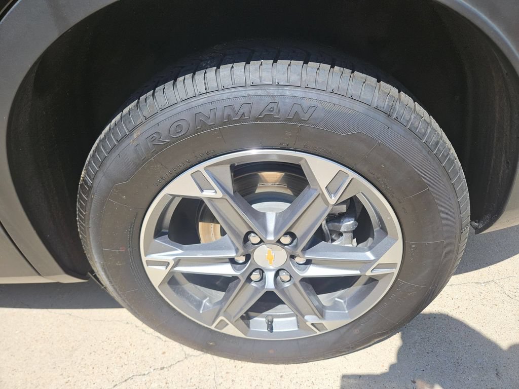Used 2025 Chevrolet Blazer LT FWD image 25