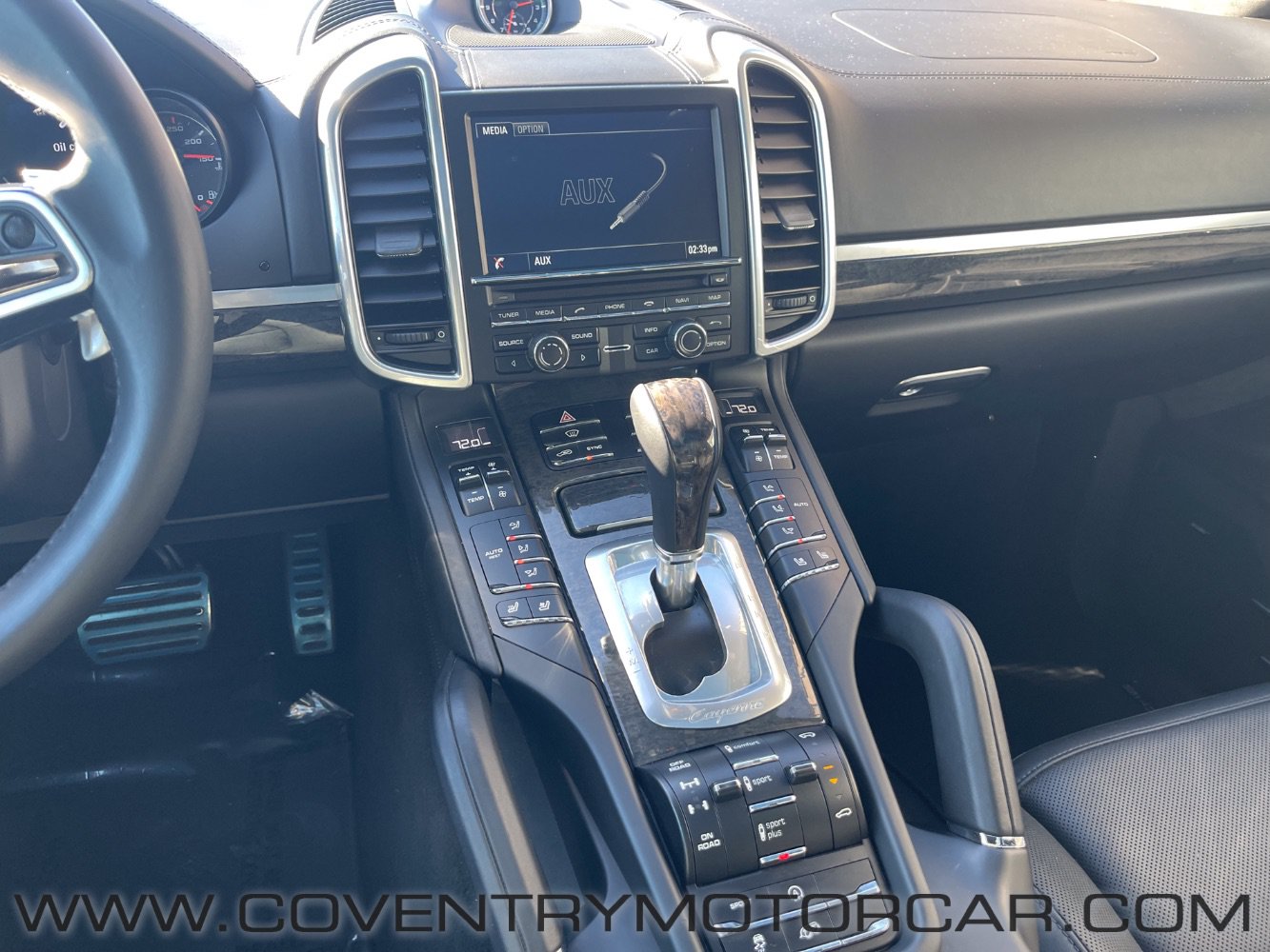 Used 2016 Porsche Cayenne GTS AWD/4WD image 23
