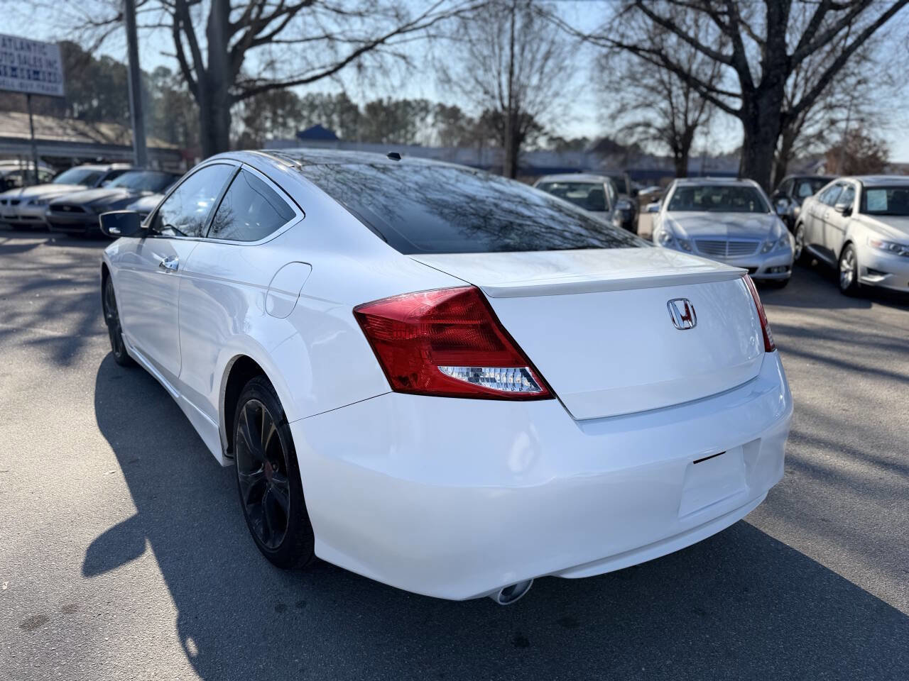 Used 2011 Honda Accord EX-L image 7