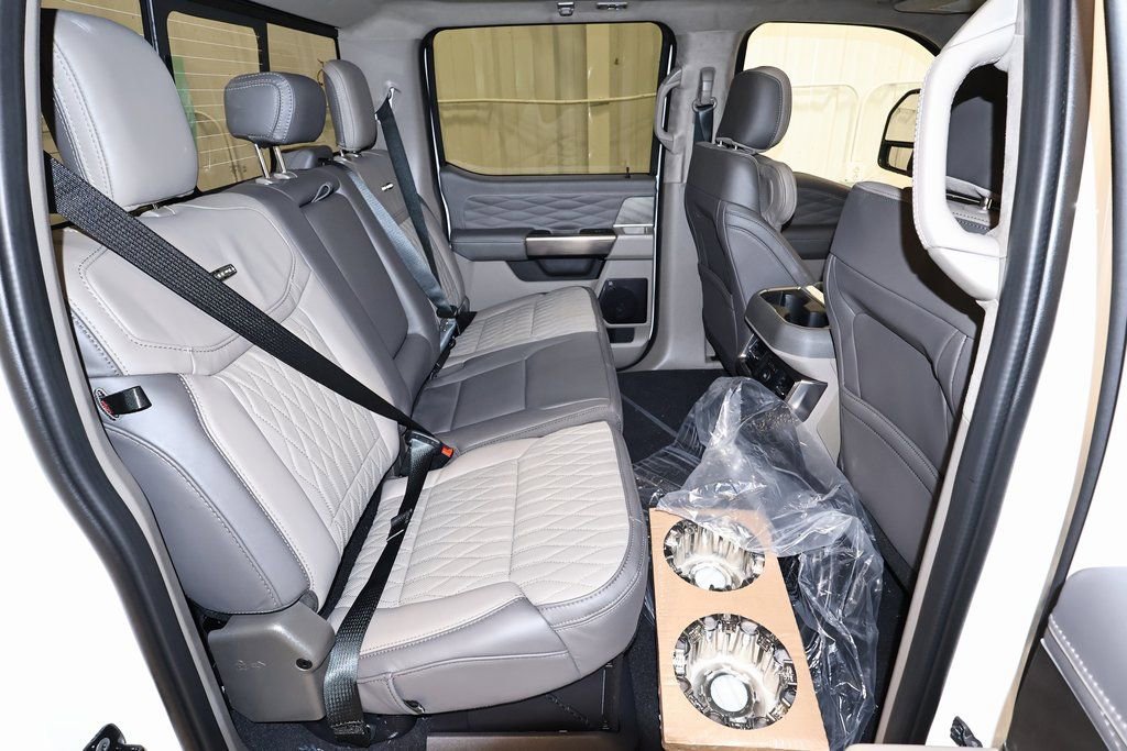 New 2026 Ford F350 Platinum w/ Platinum Plus Package image 16