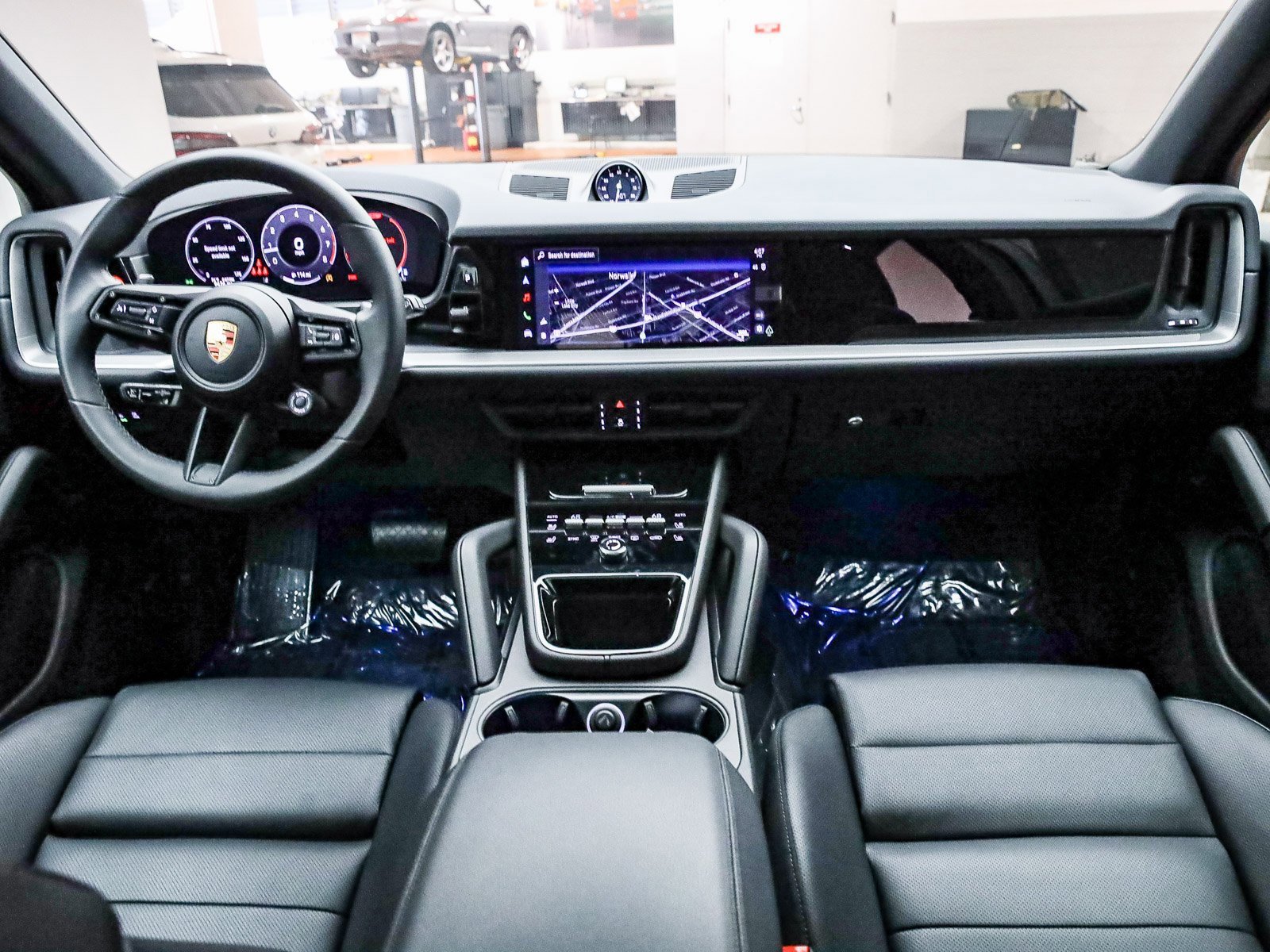 Used 2025 Porsche Cayenne image 14