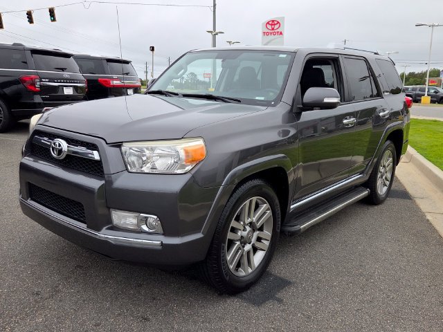 Used 2013 Toyota 4Runner Limited RWD image 3