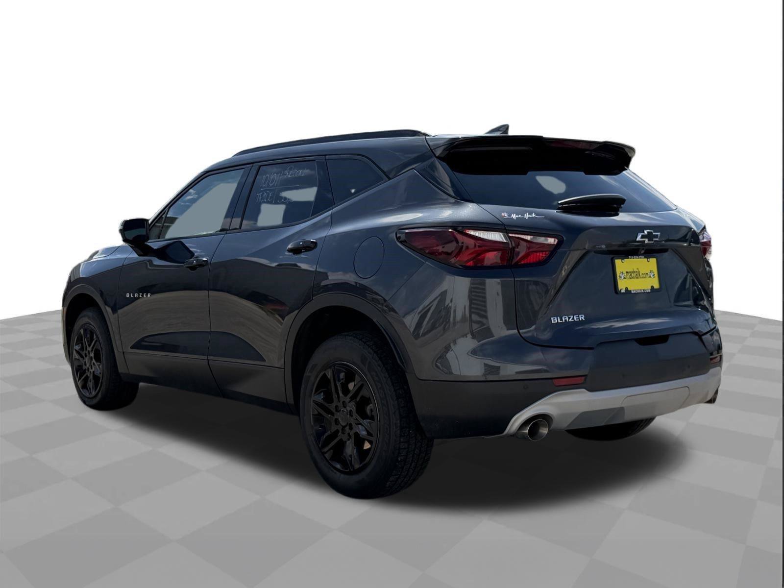 Used 2021 Chevrolet Blazer LT FWD image 3
