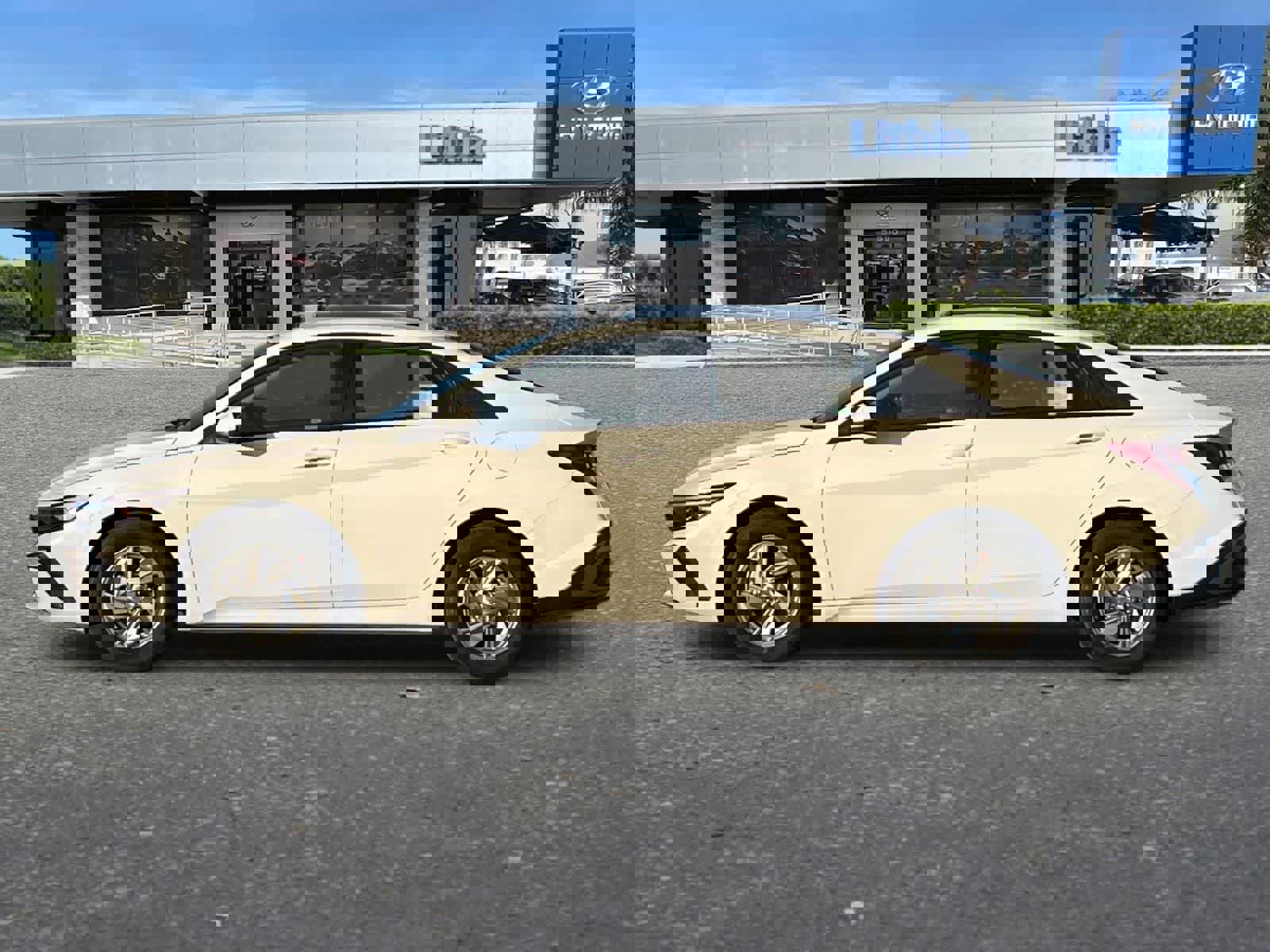 New 2026 Hyundai Elantra SE image 6