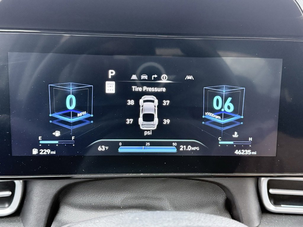 Certified 2024 Hyundai Elantra SEL image 12